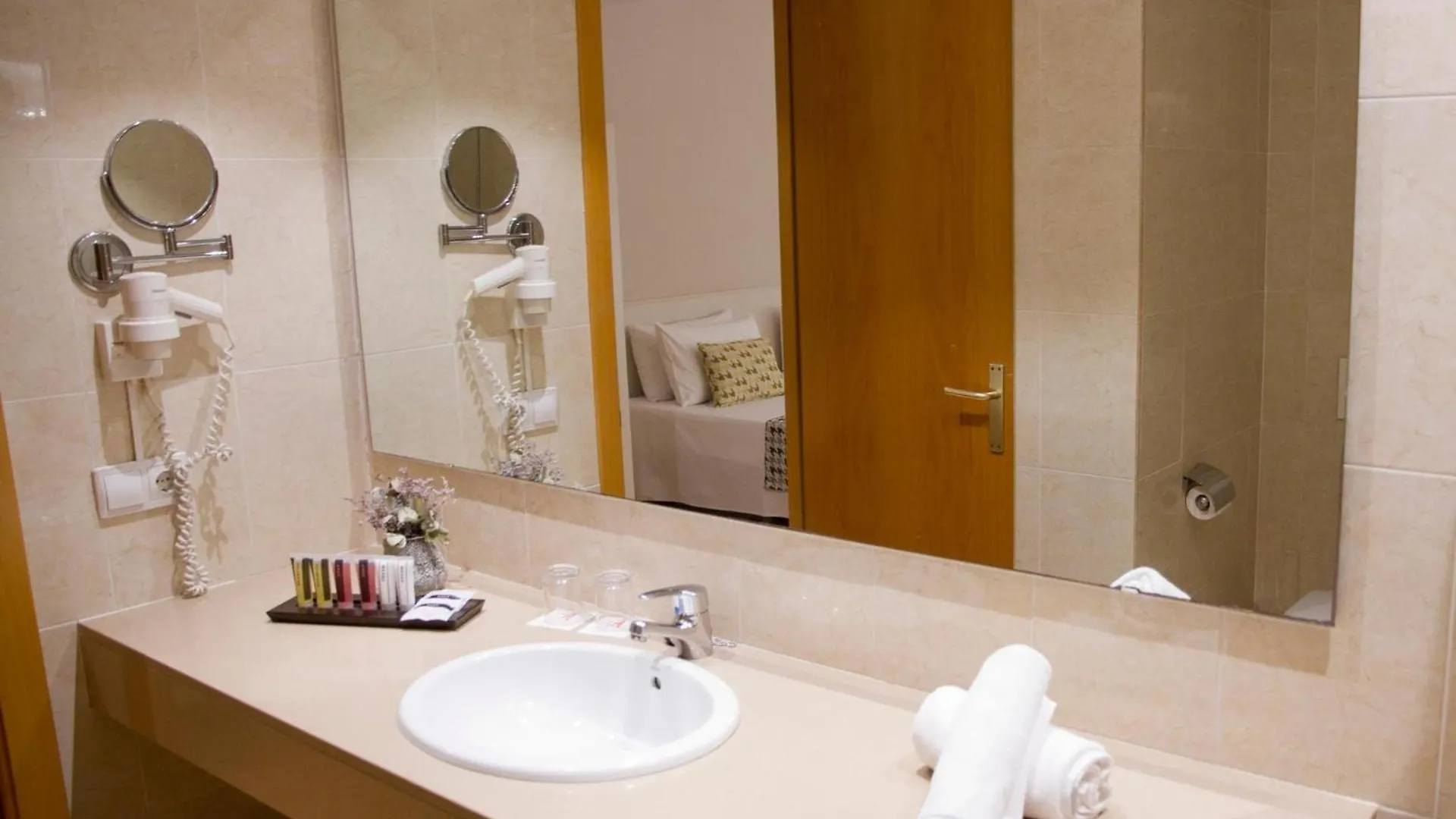 Hotel Alegria Plaza Paris 4*Sup Lloret de Mar 4*,